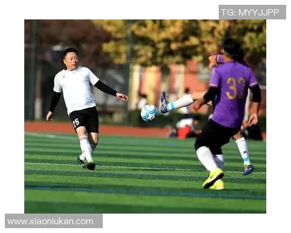 深圳足球队在邀请赛中的比赛经验与表现分析与点评 深圳足球队在邀请赛中的比赛经验与表现分析与点评