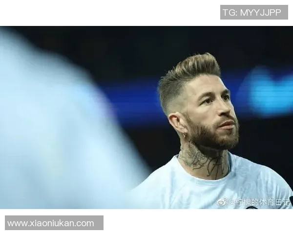 足球明星拉莫斯背头造型引领潮流时尚风向标